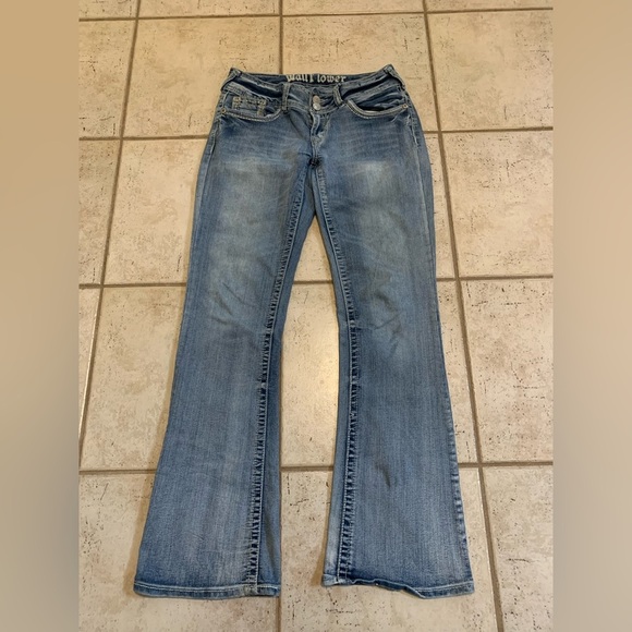 Wallflower Luscious Curvy Fit Bootcut Jeans Size 7 Embroidered Back Pockets Y2K - Picture 2 of 12